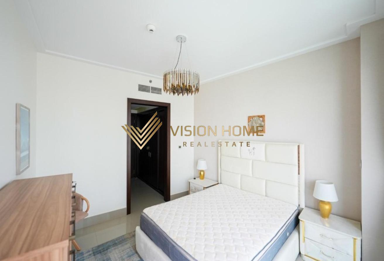 FULLY FURNISHED | PENTHOUSE | AVAILABLE photo 7