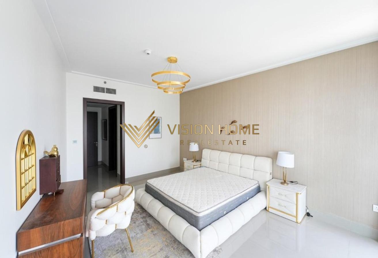 FULLY FURNISHED | PENTHOUSE | AVAILABLE photo 15