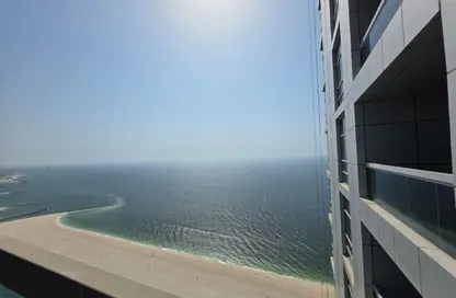 Apartment - 2 Bedrooms - 2 Bathrooms for rent in Corniche Tower - Ajman Corniche Road - Ajman