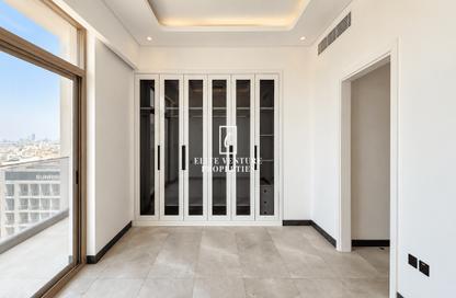 Apartment - 1 - 2 for rent in Curve by Sentro - Arjan - Dubai