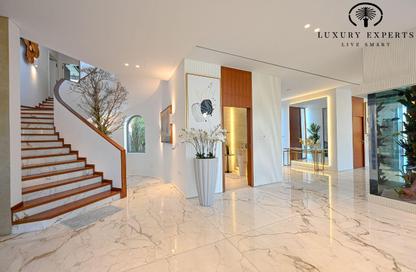 Villa - 6 Bedrooms - 6 Bathrooms for rent in Signature Villas Frond B - Signature Villas - Palm Jumeirah - Dubai