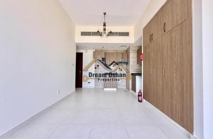 Apartment - Studio - 1 Bathroom for rent in Rose Building - Al Jaddaf - Dubai