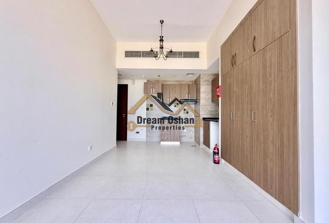 121555092 - Property Image 2