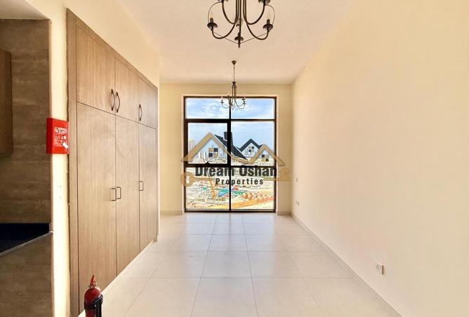 121555092 - Property Image 3
