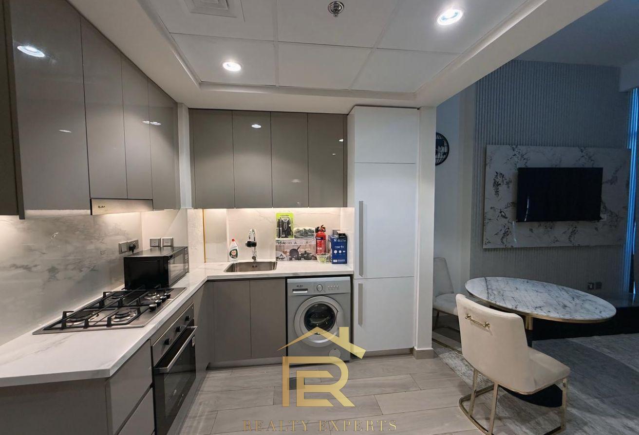 FULLY FURNISHED|VACANT|CHILLER FREE|COMMUNITY VIEW photo 10