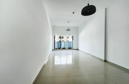 شقة - غرفة نوم - 2 حمامات للايجار في برمودا فيوز - مدينة دبي الرياضية - دبي