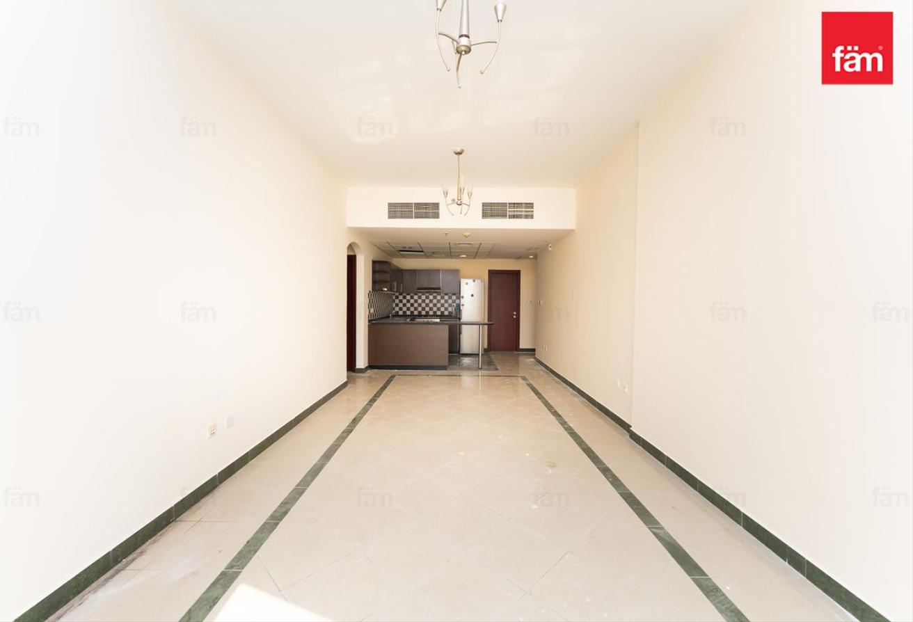 Near Dubai Internet City Metro | Prime Location photo 3