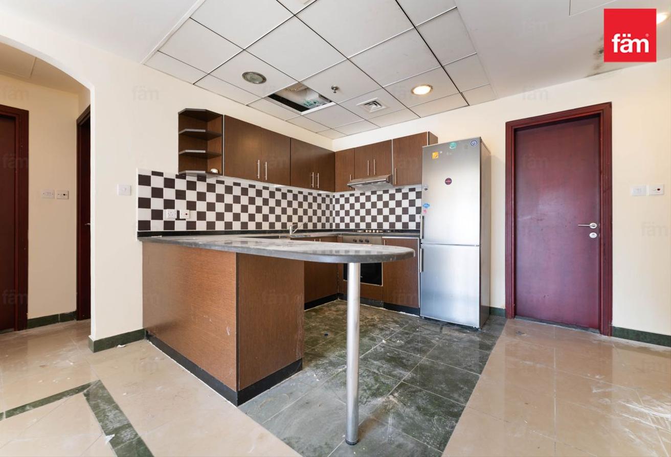 Near Dubai Internet City Metro | Prime Location photo 8