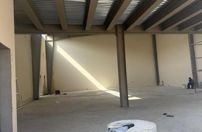 Warehouse - Studio - 1 Bathroom for rent in Umm Al Thuoob - Umm Al Quwain
