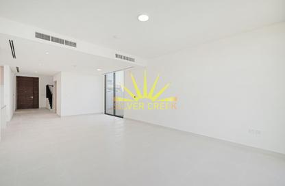 Villa - 3 - 4 for rent in Fairway Villas 2 - Emaar South - Dubai South (Dubai World Central) - Dubai Villa - 3 - 4 for rent in Fairway Villas 2 - Emaar South - Dubai South (Dubai World Central) - Dubai