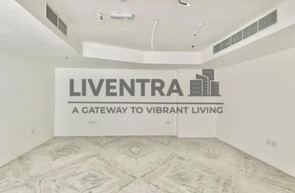 Shop - Studio for rent in Al Barsha 1 - Al Barsha - Dubai
