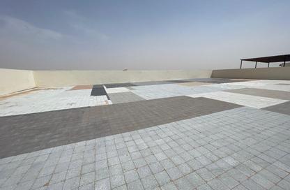 Factory - Studio - 1 Bathroom for rent in Al Sajaa S - Al Sajaa - Sharjah