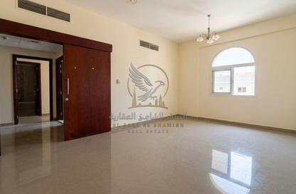 Apartment - 1 Bedroom - 2 Bathrooms for rent in Al Qulaya'ah - Al Sharq - Sharjah