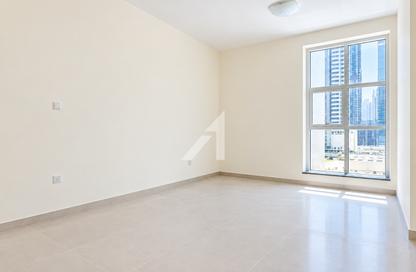 Apartment - 2 - 2 for rent in Marina Arcade Tower - Dubai Marina - Dubai
