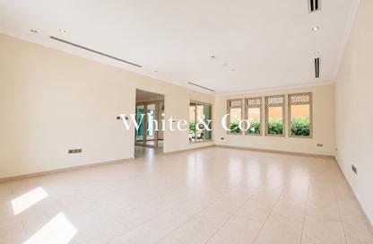 Villa - 3 Bedrooms - 5 Bathrooms for rent in District 3 - Jumeirah Park - Dubai