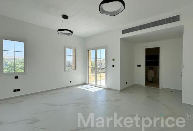 68294346 - Property Image 2