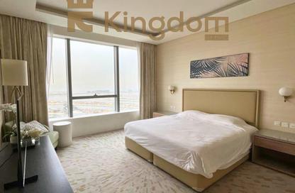 Apartment - 1 Bedroom - 2 Bathrooms for sale in The Palm Tower - Palm Jumeirah - Dubai