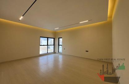 Villa - 7 - 7+ for rent in Al Aweer 1 - Al Aweer - Dubai