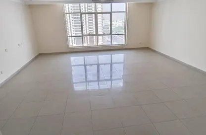 Apartment - 2 Bedrooms - 2 Bathrooms for rent in Al Taawun Street - Al Taawun - Sharjah