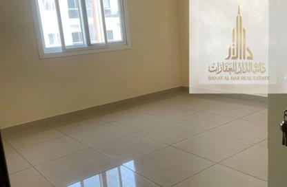 Apartment - 2 Bedrooms - 3 Bathrooms for rent in Al Jurf Industrial 2 - Al Jurf Industrial - Ajman