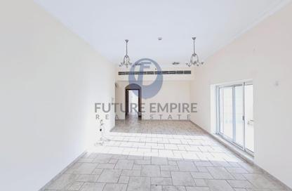 Apartment - 1 Bedroom - 3 Bathrooms for rent in Gulf Residence - Oud Metha - Bur Dubai - Dubai