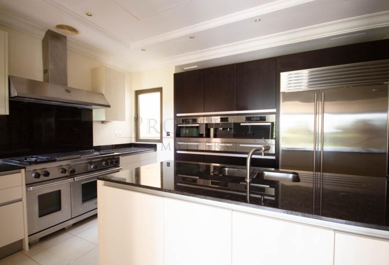 SPACIOUS 4BR VILLA | PRIVATE BEACH | SEA VIEW photo 17