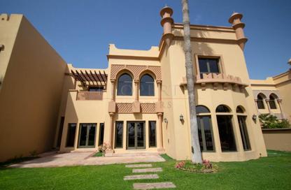 Villa - 4 - 5 for rent in Canal Cove Frond L - Canal Cove Villas - Palm Jumeirah - Dubai Villa - 4 - 5 for rent in Canal Cove Frond L - Canal Cove Villas - Palm Jumeirah - Dubai
