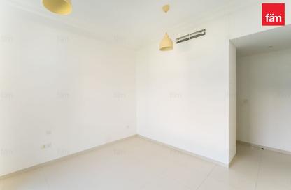 Townhouse - 3 - 4 for rent in Flora - Damac Hills - Dubai Townhouse - 3 - 4 for rent in Flora - Damac Hills - Dubai