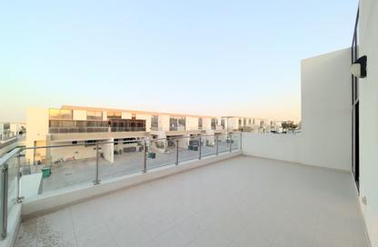 Villa - 4 - 5 for sale in The Fields - District 11 - Mohammed Bin Rashid City - Dubai Villa - 4 - 5 for sale in The Fields - District 11 - Mohammed Bin Rashid City - Dubai