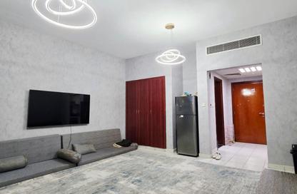Apartment - Studio - 1 Bathroom for rent in Building Z02 - England Cluster - International City - Dubai Apartment - Studio - 1 Bathroom for rent in Building Z02 - England Cluster - International City - Dubai