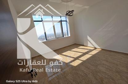 Apartment - 3 Bedrooms - 4 Bathrooms for rent in Corniche Tower - Ajman Corniche Road - Ajman