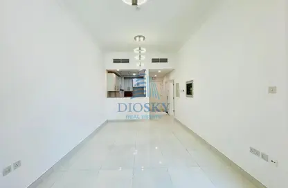 شقة - غرفة نوم - 2 حمامات للايجار في مبني أجياد - الضاحية 10 - قرية جميرا الدائرية - دبي