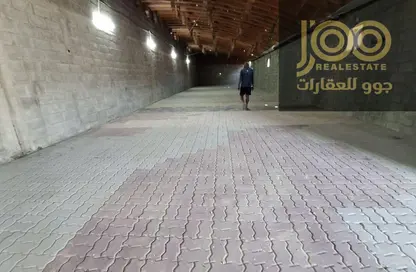 مستودع - استوديو - 1 حمام للايجار في أم الثعوب - أم القيوين