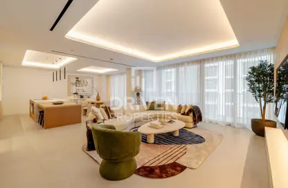 Apartment - 3 Bedrooms - 3 Bathrooms for sale in City Walk Residential Building 12 - City Walk Residential - City Walk - Dubai