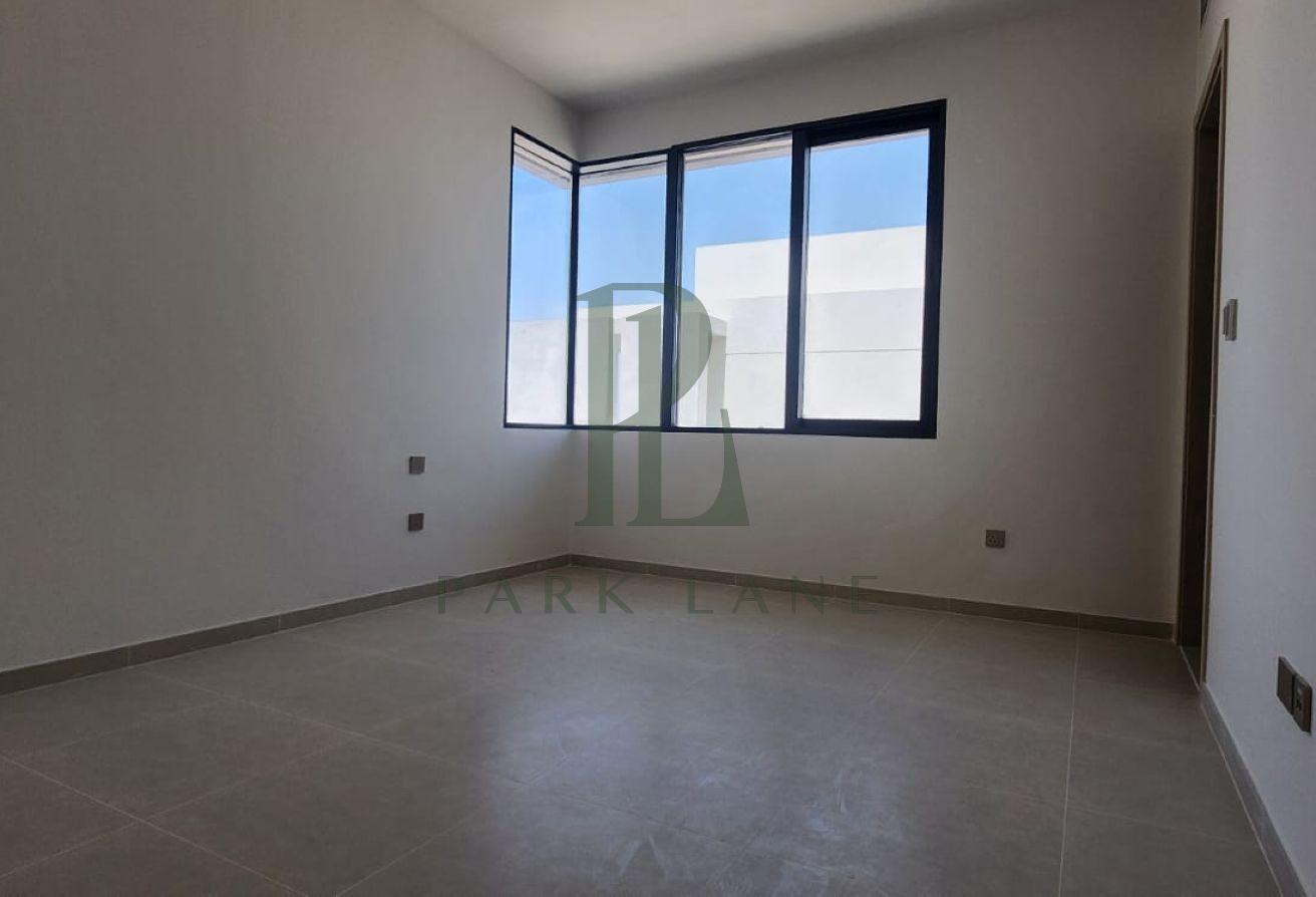 Corner Unit | G+1+Penthouse | Facing Park photo 7