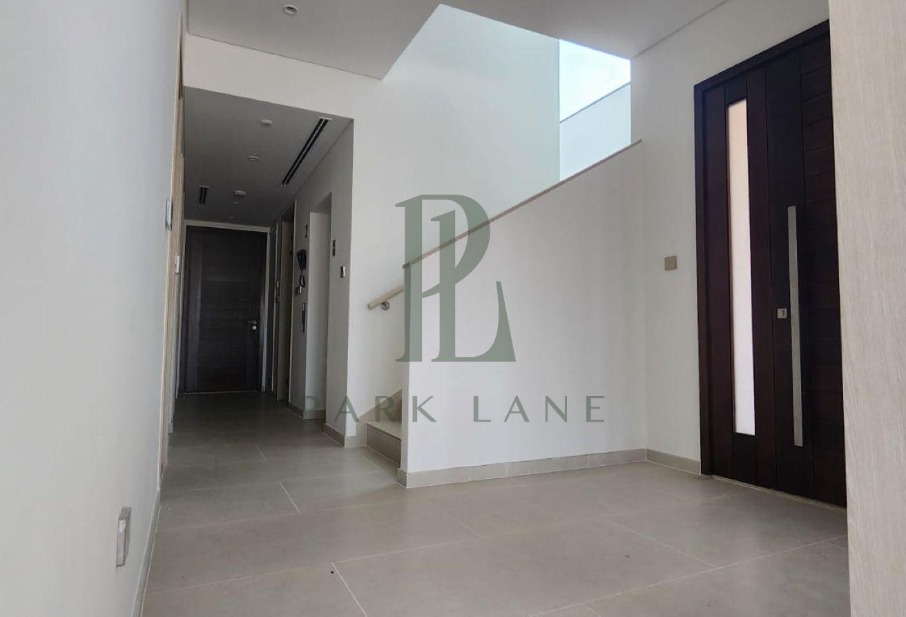 Corner Unit | G+1+Penthouse | Facing Park photo 10