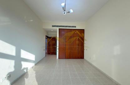 Apartment - 2 Bedrooms - 3 Bathrooms for rent in Al Raffa - Bur Dubai - Dubai