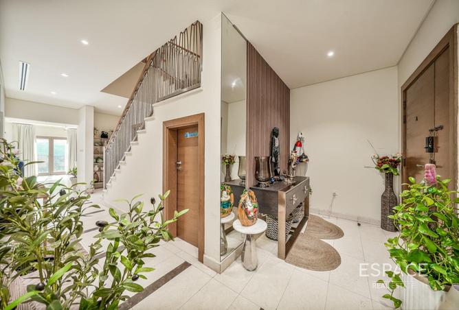 74231402 - Property Image 2