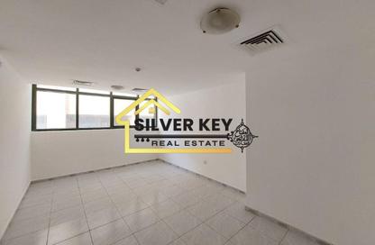 Apartment - 3 Bedrooms - 2 Bathrooms for rent in Abu Shagara building - Abu shagara - Sharjah
