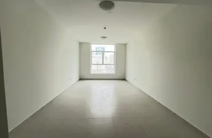 شقة - 2 غرف نوم - 3 حمامات للايجار في شارع التعاون الجديد - التعاون - الشارقة