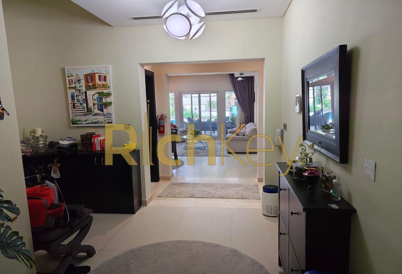 Private Pool | 3BR + Maid’s | Vacant in September photo 4