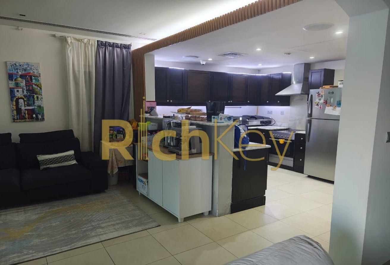 Private Pool | 3BR + Maid’s | Vacant in September photo 6