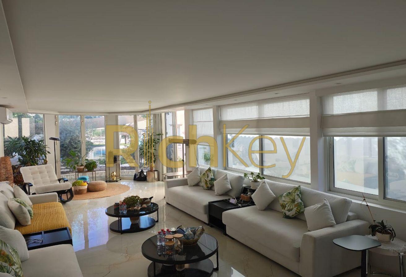 Private Pool | 3BR + Maid’s | Vacant in September photo 2