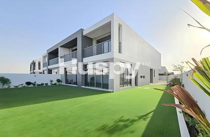 Villa - 5 - 6 for sale in South Bay 5 - South Bay - Residential District - Dubai South (Dubai World Central) - Dubai
