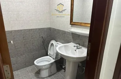 شقة - 3 غرف نوم - 4 حمامات للايجار في برج الملكة - القصباء - الشارقة