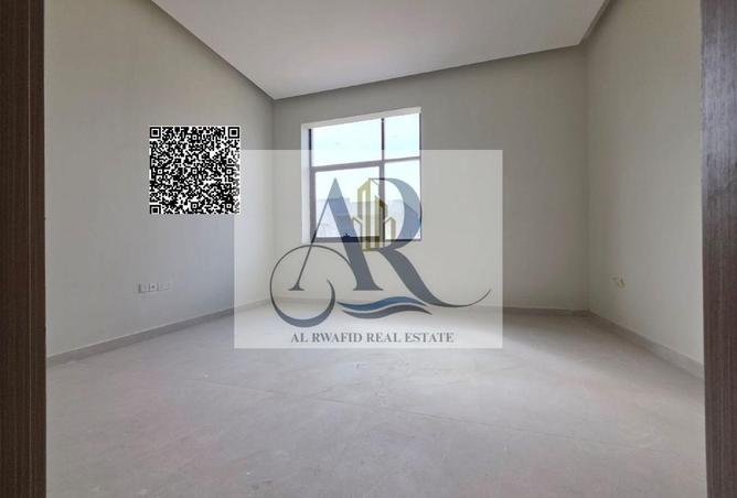 82371980 - Property Image 3