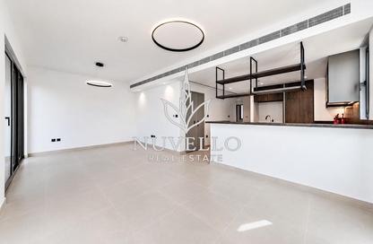 Townhouse - 3 - 4 for rent in Aura Gardens - Tilal Al Ghaf - Dubai
