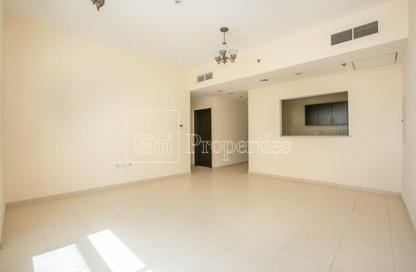 Apartment - 2 Bedrooms - 3 Bathrooms for sale in Mazaya 4 - Queue Point - Liwan - Dubai Apartment - 2 Bedrooms - 3 Bathrooms for sale in Mazaya 4 - Queue Point - Liwan - Dubai