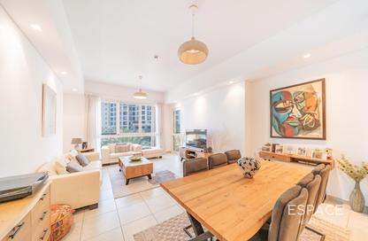 Apartment - 2 Bedrooms - 3 Bathrooms for rent in Marina Residences 5 - Marina Residences - Palm Jumeirah - Dubai