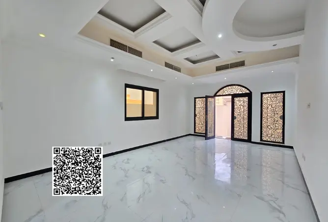 119727999 - Property Image 3